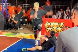 开云平台-鲸鱼软银啊郭艾伦晒“虐”徐静雨集锦：啥玩意啊 纯软人儿